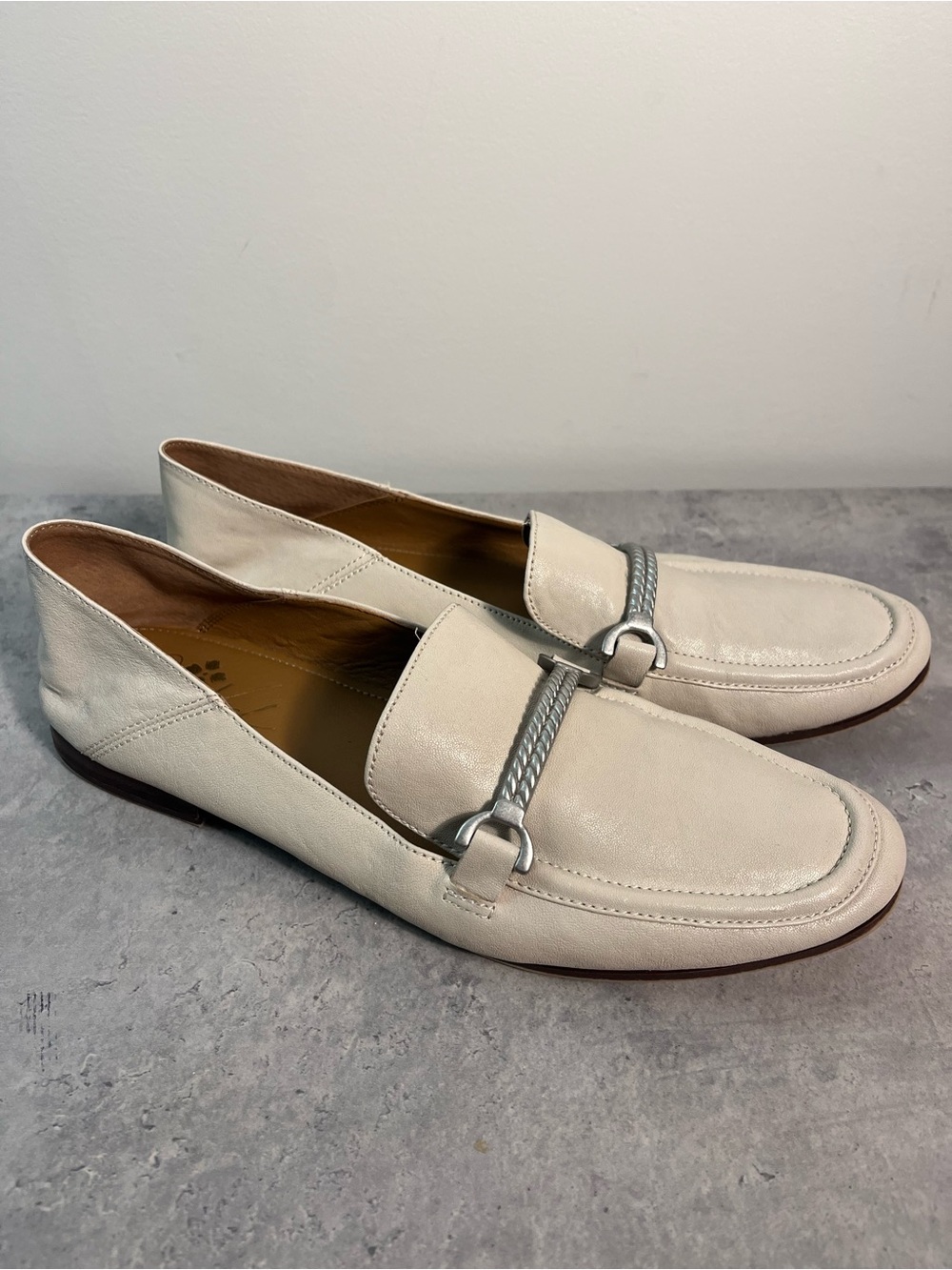 Patricia Nash Fia Loafer Bone Leather Classic Casual Size 9